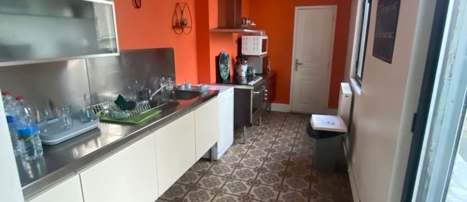 House 11 rooms of 310 m² in Saint-Quentin (02100)