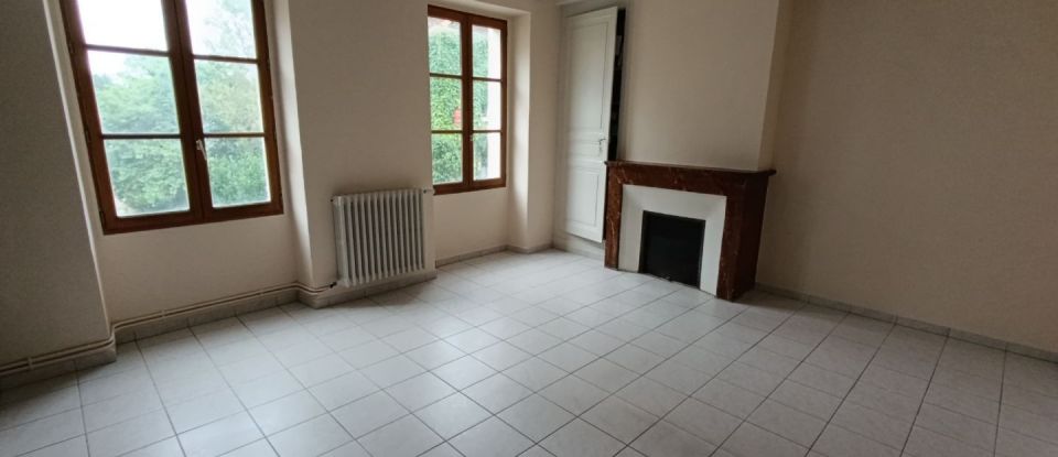 House 5 rooms of 110 m² in Écueillé (36240)