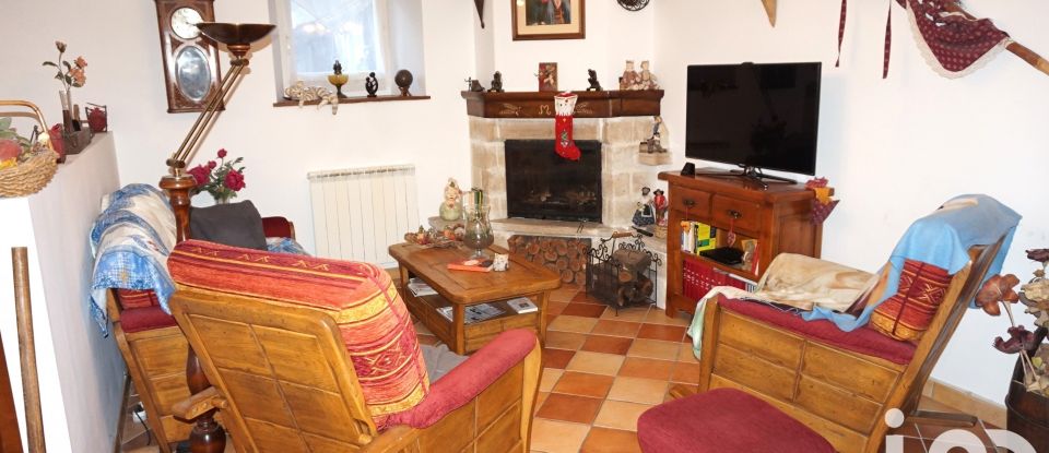 Village house 7 rooms of 163 m² in Thueyts (07330)