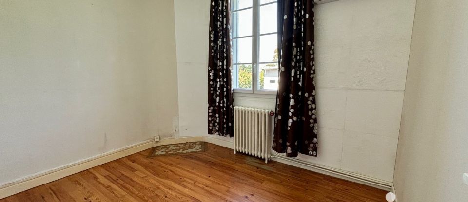 Maison 4 pièces de 86 m² à Bénéjacq (64800)