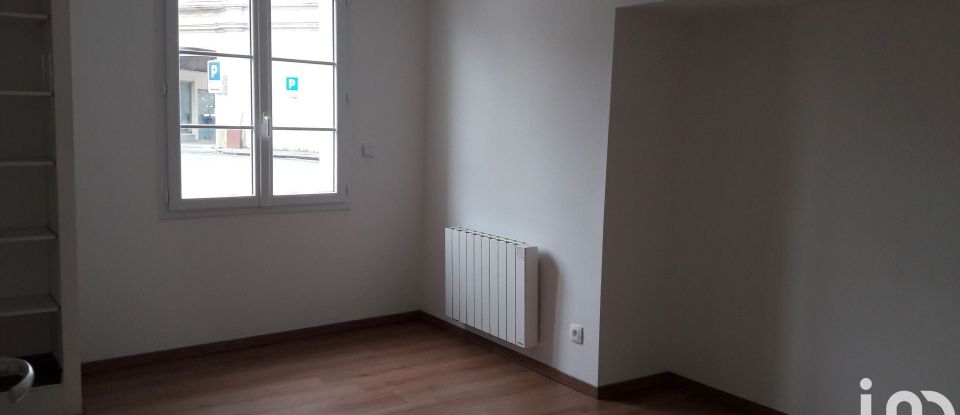 Apartment 2 rooms of 76 m² in DOUÉ EN ANJOU (49700)