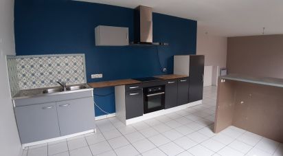 Maison 4 pièces de 110 m² à DOUÉ EN ANJOU (49700)