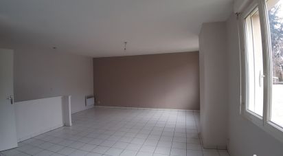 House 4 rooms of 110 m² in DOUÉ EN ANJOU (49700)