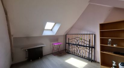 Maison 6 pièces de 151 m² à Domfront-en-Champagne (72240)