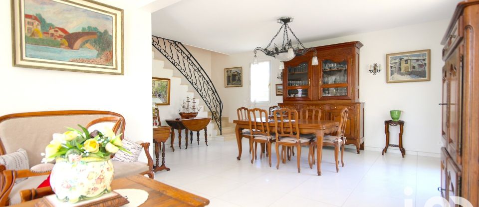 Traditional house 7 rooms of 134 m² in Argenteuil (95100)