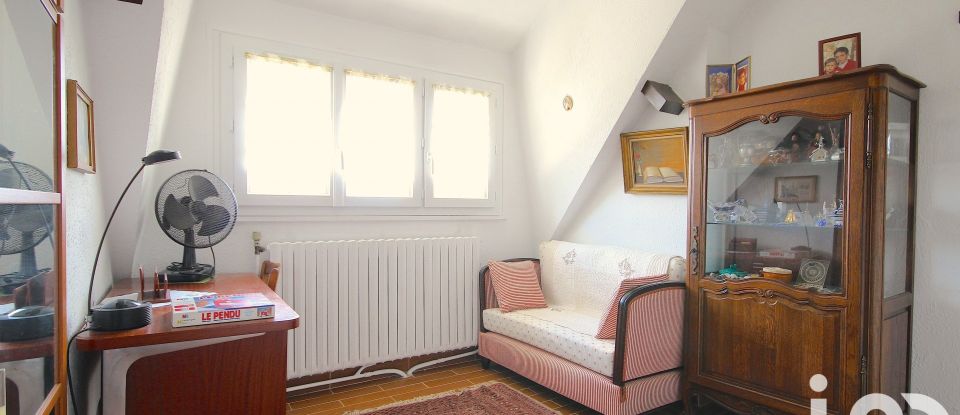 Traditional house 7 rooms of 134 m² in Argenteuil (95100)