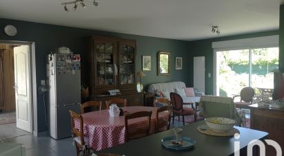 House 4 rooms of 105 m² in Corme-Royal (17600)