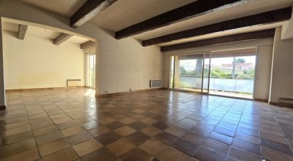 House 7 rooms of 250 m² in Six-Fours-les-Plages (83140)