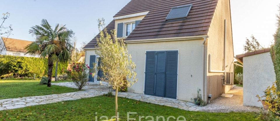 House 5 rooms of 145 m² in Maule (78580)