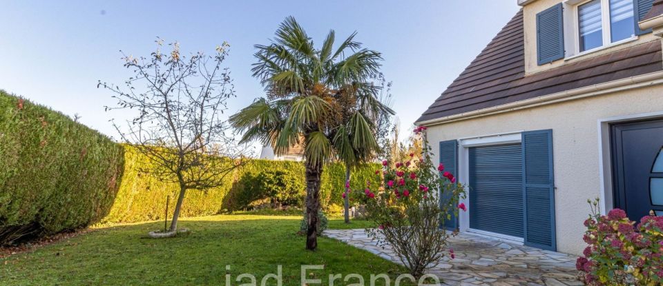 House 5 rooms of 145 m² in Maule (78580)