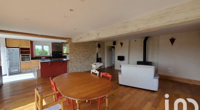 Country house 9 rooms of 198 m² in Mozé-sur-Louet (49610)