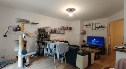 Apartment 3 rooms of 69 m² in Châtillon (92320)