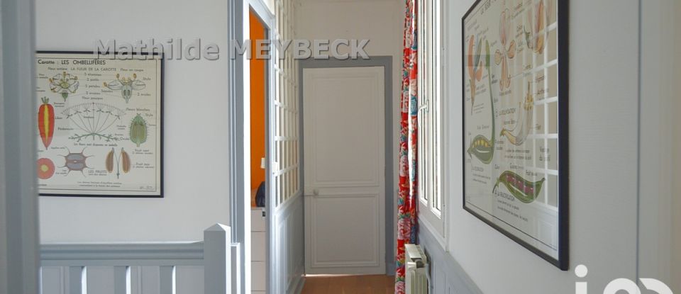 Maison 7 pièces de 160 m² à Niort (79000)