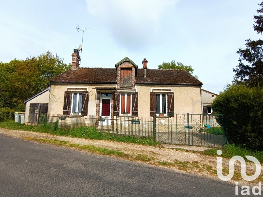 Maison de campagne 3 pièces de 64 m² à Domats (89150)