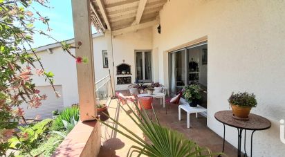 Maison 7 pièces de 185 m² à Colayrac-Saint-Cirq (47450)