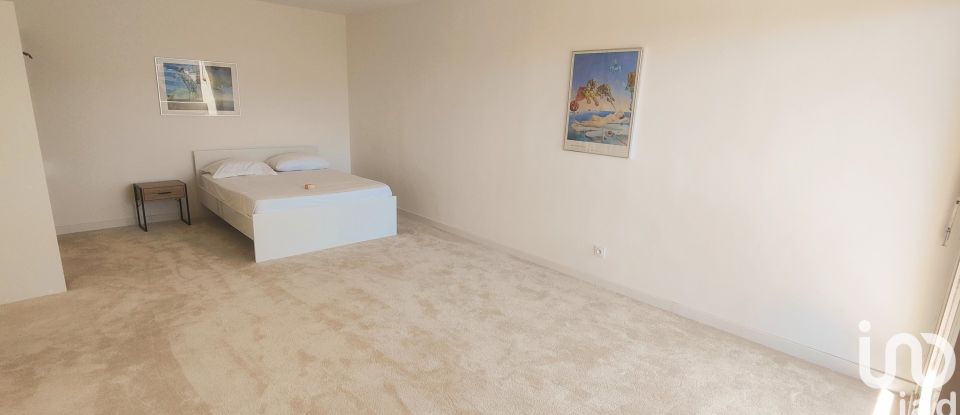 Appartement 5 pièces de 130 m² à Marseille (13009)