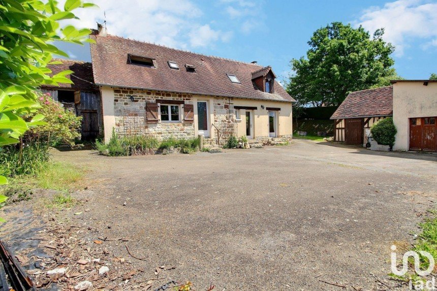 House 9 rooms of 114 m² in Juvigny Val d'Andaine (61330)