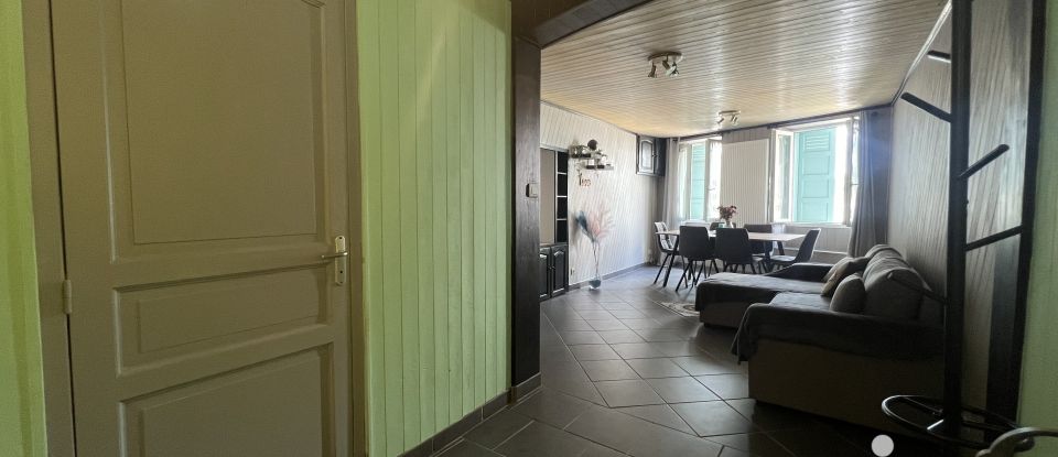 Appartement 5 pièces de 85 m² à - (73110)