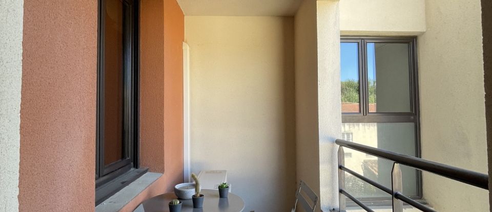 Appartement 2 pièces de 42 m² à Salon-de-Provence (13300)