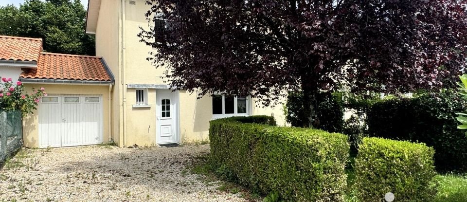 Maison de ville 4 pièces de 79 m² à Saint-Yrieix-sur-Charente (16710)