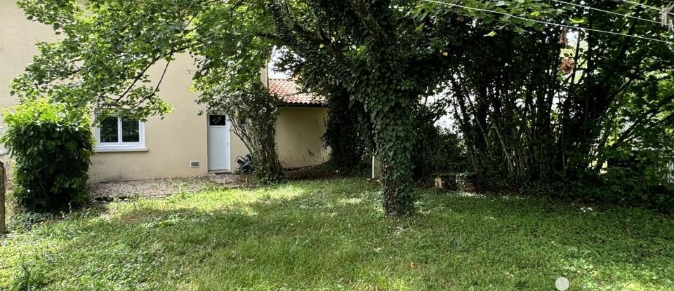 Maison de ville 4 pièces de 79 m² à Saint-Yrieix-sur-Charente (16710)