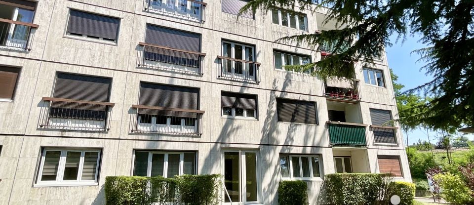 Apartment 5 rooms of 88 m² in Chilly-Mazarin (91380)