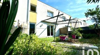 House 4 rooms of 98 m² in Noyal-Châtillon-sur-Seiche (35230)