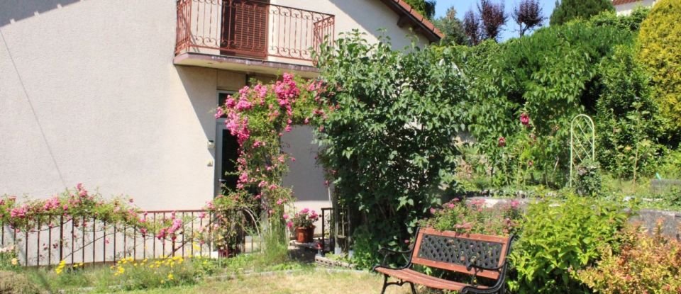 House 4 rooms of 76 m² in Langogne (48300)