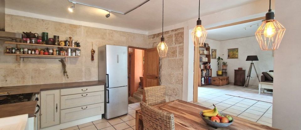 Maison 6 pièces de 155 m² à Montfrin (30490)