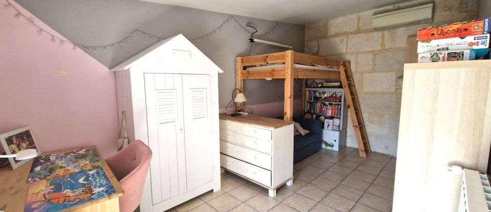 Maison 6 pièces de 155 m² à Montfrin (30490)