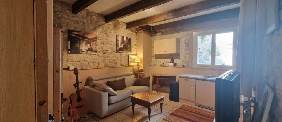 Maison 6 pièces de 155 m² à Montfrin (30490)