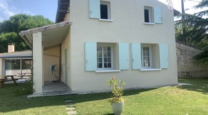 House 6 rooms of 135 m² in Saint-Fort-sur-Gironde (17240)