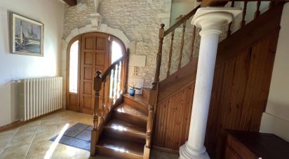 House 6 rooms of 135 m² in Saint-Fort-sur-Gironde (17240)