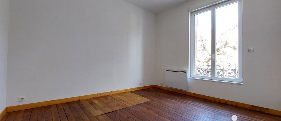 Town house 6 rooms of 107 m² in Ham (80400)