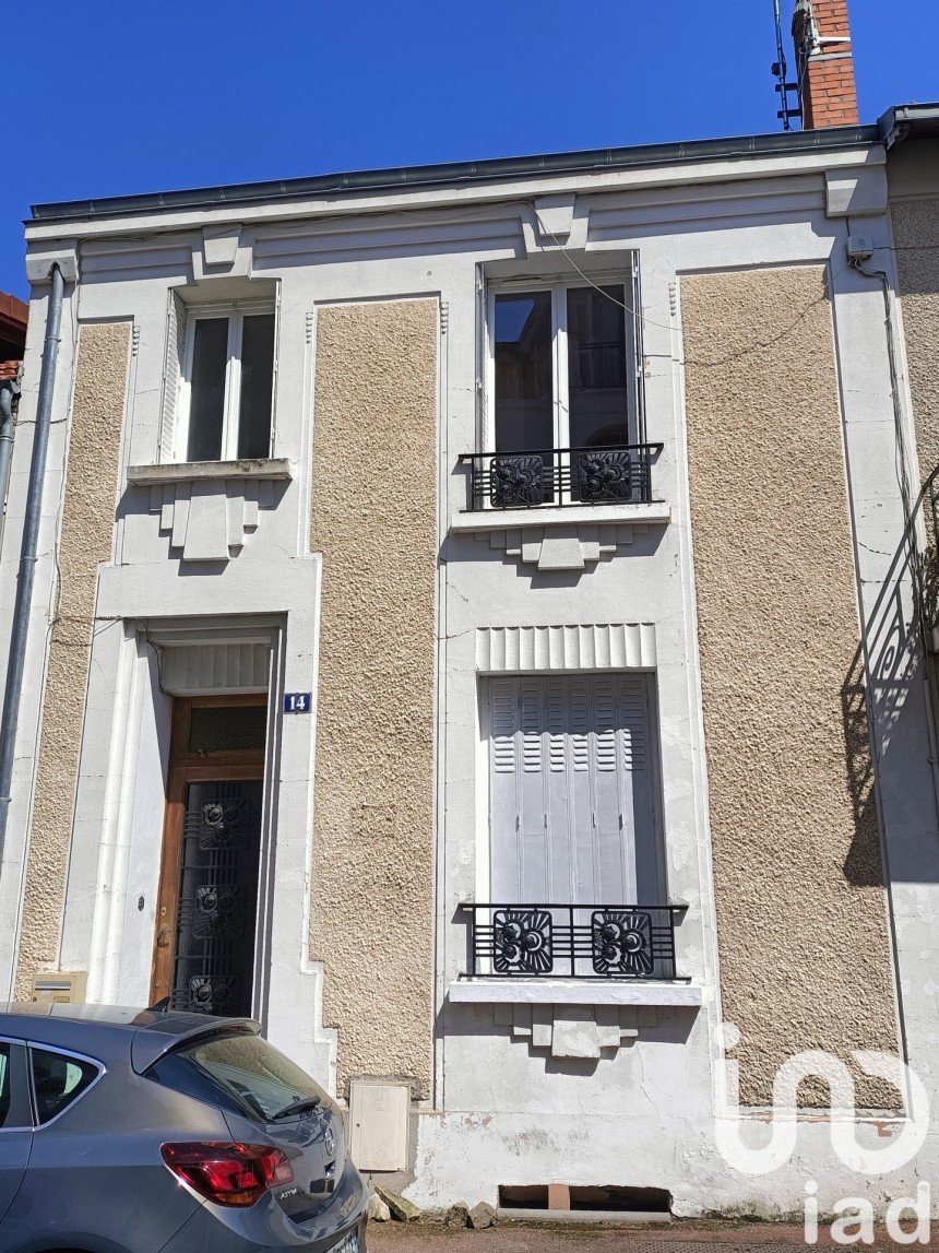 Town house 4 rooms of 75 m² in Vichy (03200)