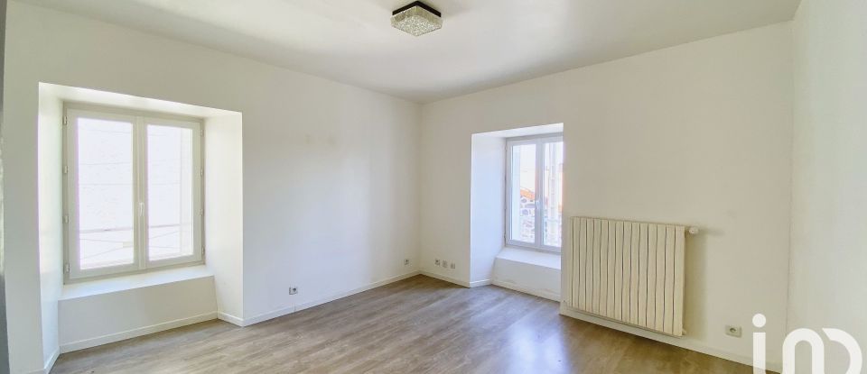 Maison de ville 10 pièces de 285 m² à Le Brignon (43370)