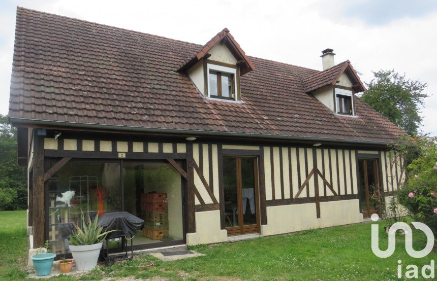 House 6 rooms of 136 m² in Le Bec-Hellouin (27800)