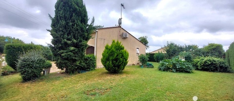 Maison 3 pièces de 79 m² à Saint-Seurin-sur-l'Isle (33660)