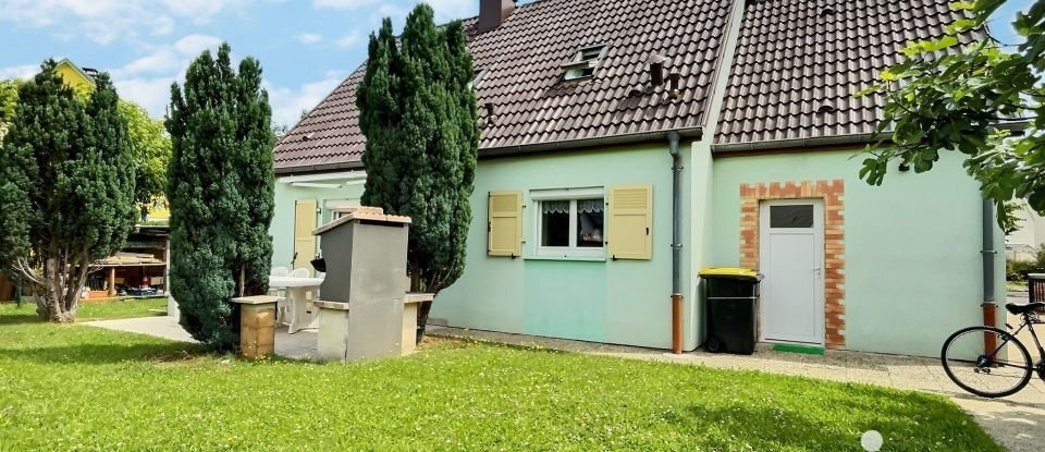 Traditional house 5 rooms of 92 m² in Pfastatt (68120)