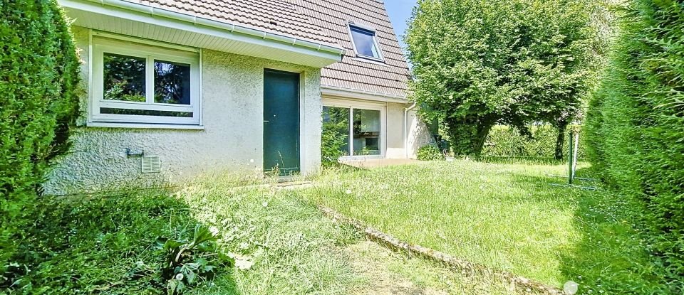 Maison traditionnelle 5 pièces de 125 m² à Roissy-en-Brie (77680)