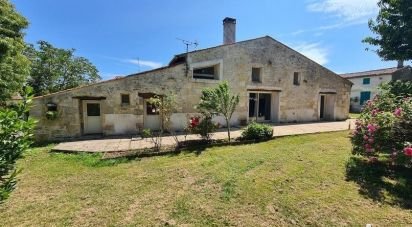 House 5 rooms of 158 m² in Écurat (17810)