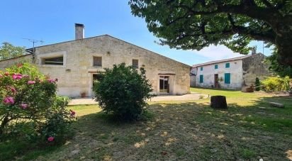 House 5 rooms of 158 m² in Écurat (17810)