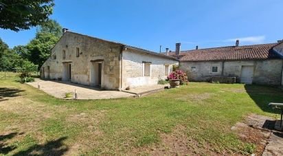 House 5 rooms of 158 m² in Écurat (17810)