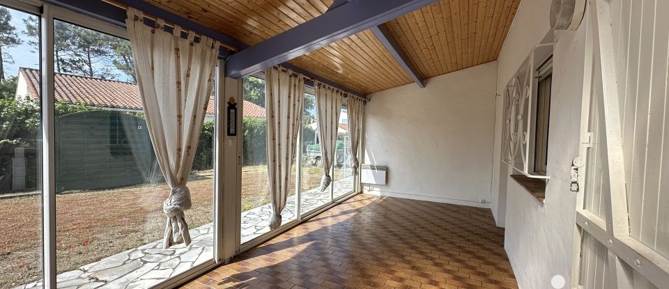 Traditional house 9 rooms of 153 m² in La Tranche-sur-Mer (85360)