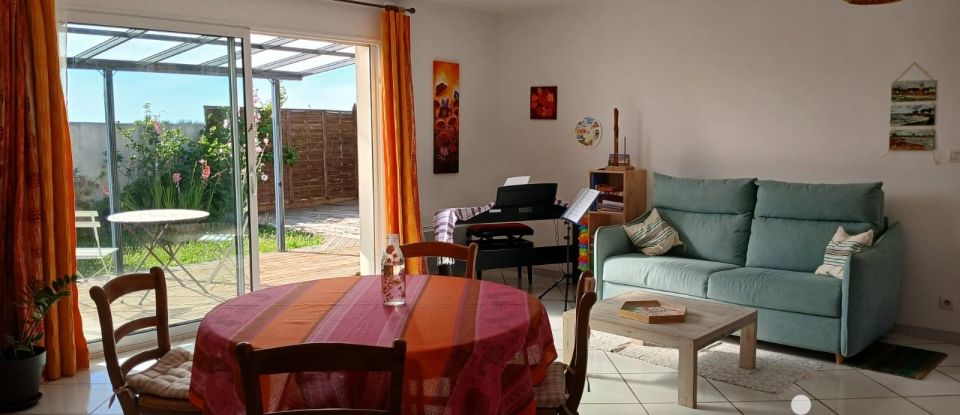 Traditional house 3 rooms of 80 m² in Villedoux (17230)