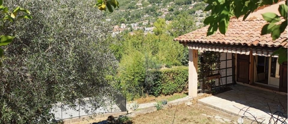 Maison traditionnelle 6 pièces de 200 m² à Châteauneuf-Grasse (06740)