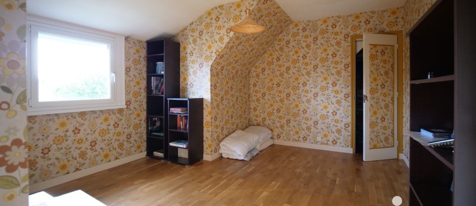 Maison 5 pièces de 115 m² à Ploeren (56880)