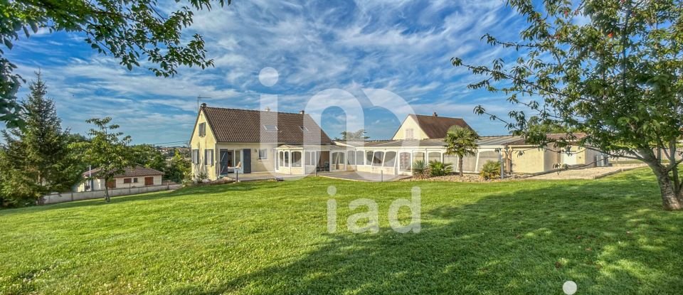 House 8 rooms of 203 m² in La Ferté-Gaucher (77320)