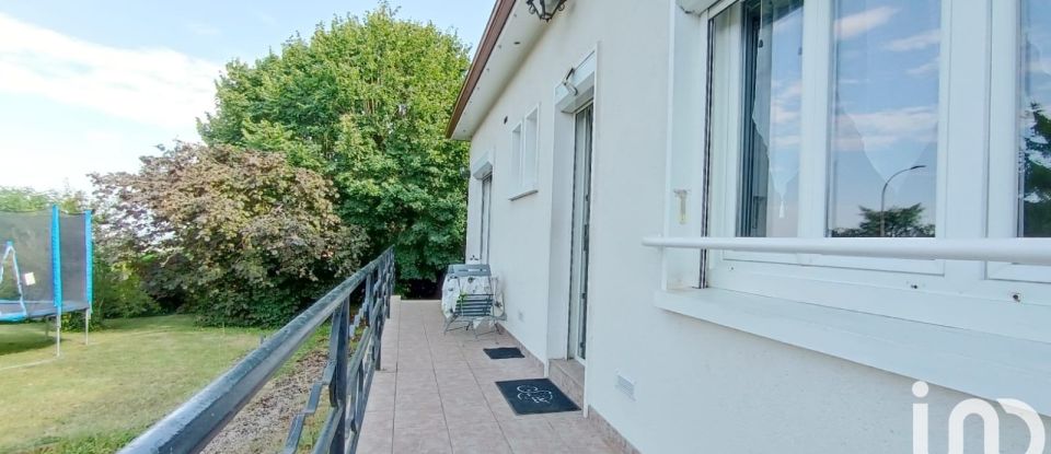 Maison 5 pièces de 95 m² à Paron (89100)