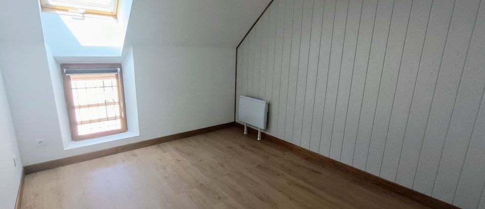 Apartment 3 rooms of 44 m² in Vizille (38220)